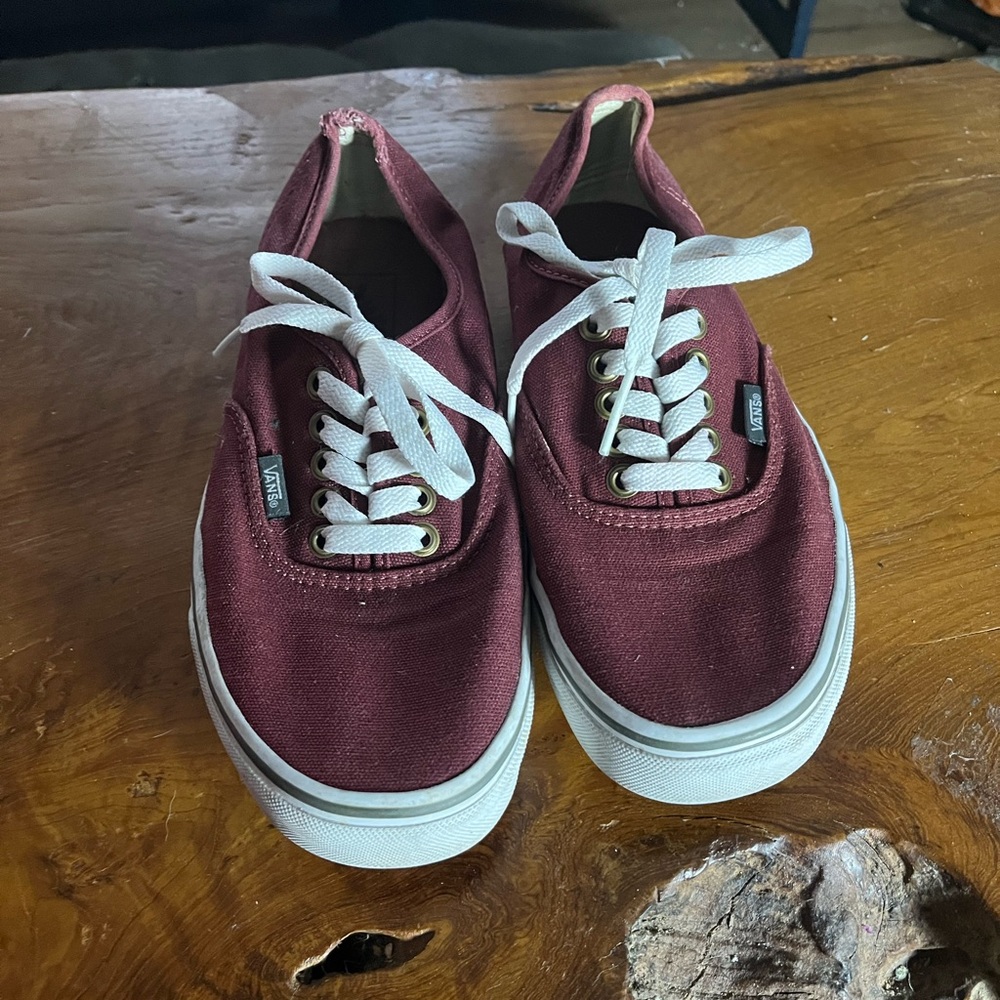 Vans Burgandy Canvas Slip-Ons Mens 7 1/2 Women’s 9